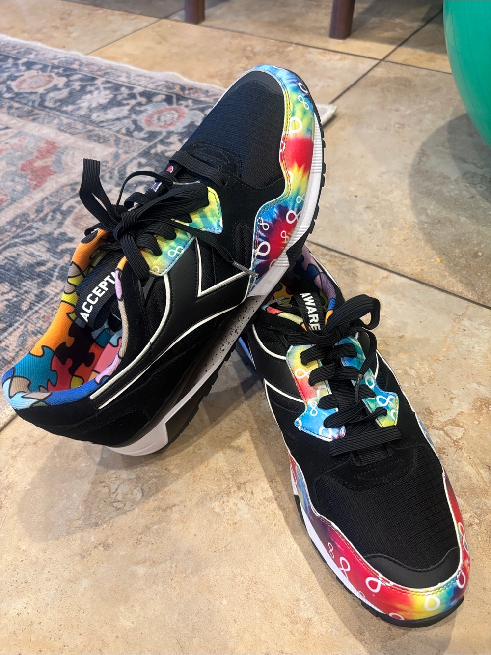 Diadora Man’s Black Sneakers with Multicolor Puzzle Lining size 10 like New.